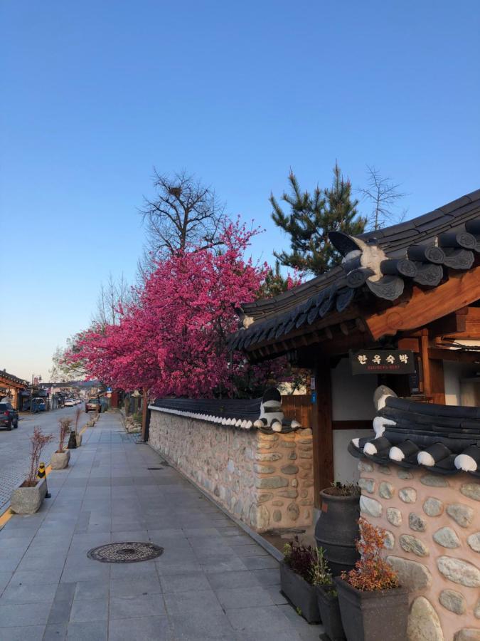 Buyongheon Hotel Jeonju Exterior foto